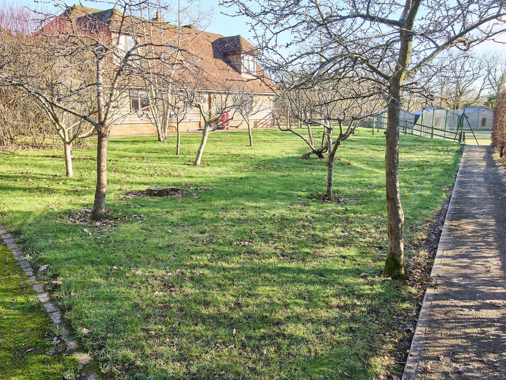 Host & - Orchard Barn *